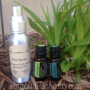 tick spray with essential oils